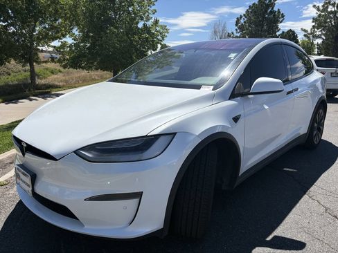 Used 2022 Tesla Model X AWD/4WD image 2