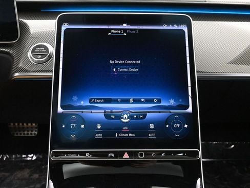Used 2022 Mercedes-Benz S 580 4MATIC Sedan w/ AMG Line Package image 36