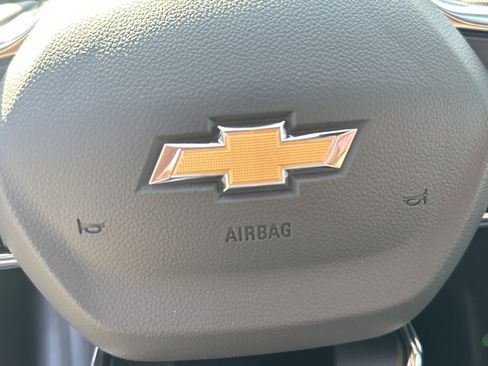 New 2026 Chevrolet Equinox EV LT image 20