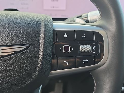 Used 2025 Genesis GV80 2.5T image 18