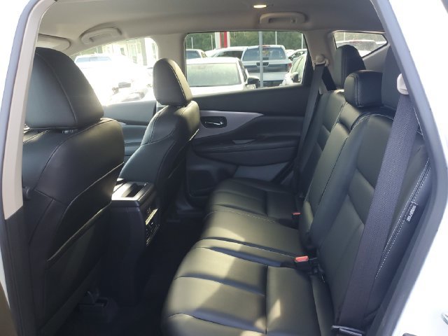 Used 2024 Nissan Murano SV w/ SV Midnight Edition Package FWD image 9