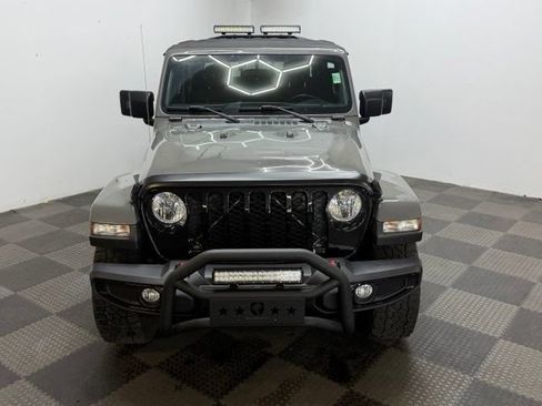 Used 2021 Jeep Gladiator Sport AWD/4WD image 4