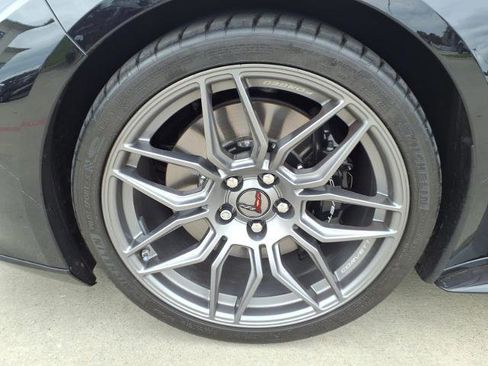 Used 2024 Chevrolet Corvette Z06 RWD image 20