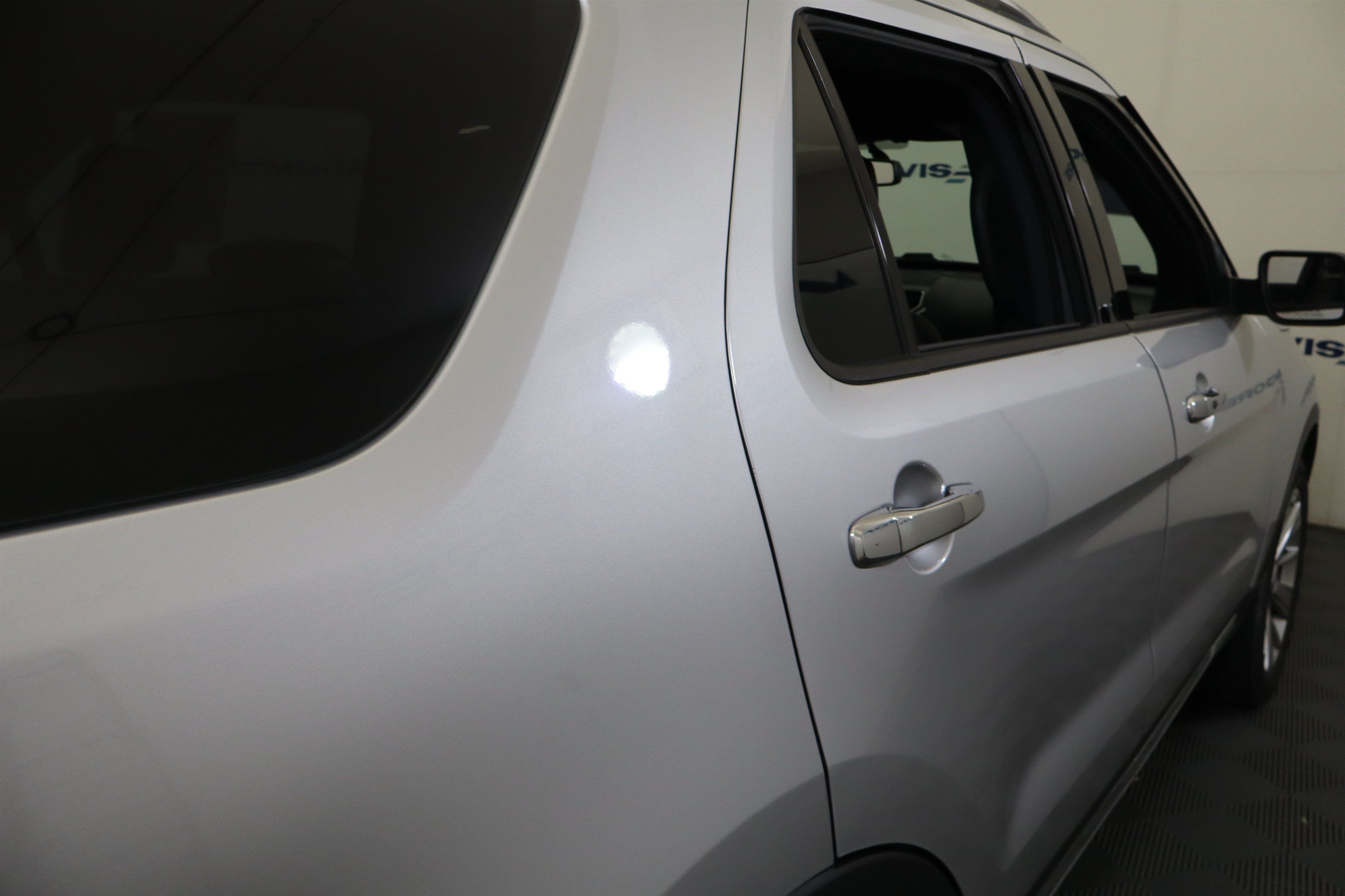 Used 2019 Ford Explorer Limited w/ Class III Trailer Tow Package AWD/4WD image 7