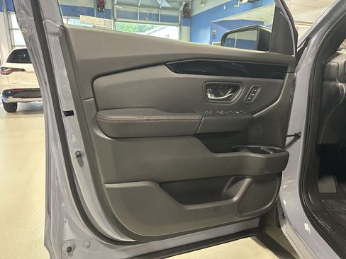 New 2026 Honda Pilot TrailSport image 24