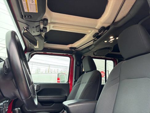 Used 2021 Jeep Wrangler Unlimited Sport image 14