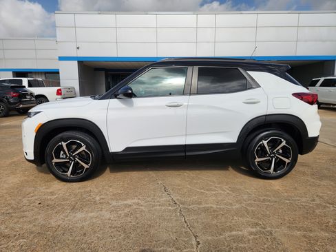 Used 2023 Chevrolet TrailBlazer RS FWD image 5
