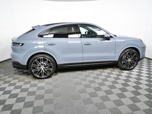New 2026 Porsche Cayenne Coupe AWD/4WD image 28