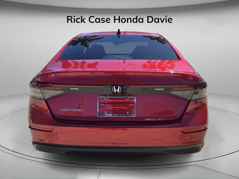 Used 2025 Honda Accord SE image 6
