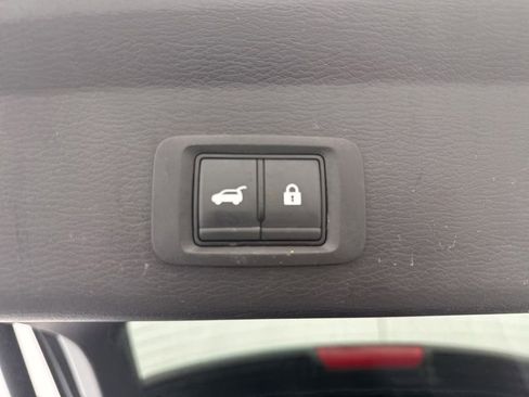 Used 2023 Mitsubishi Outlander SEL FWD image 12