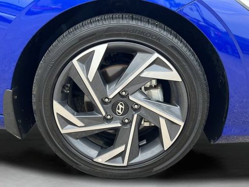 Certified 2025 Hyundai Elantra SEL FWD image 35