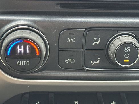 Used 2019 GMC Sierra 2500 SLT w/ Duramax Plus Package image 28