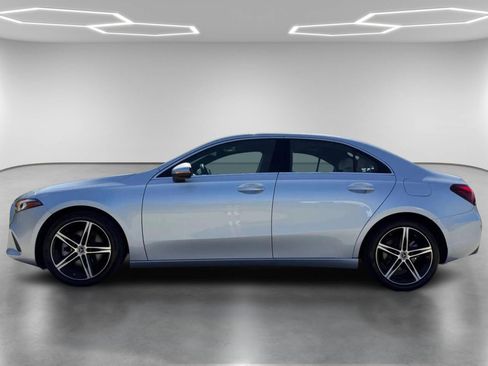 Used 2021 Mercedes-Benz A 220 image 6