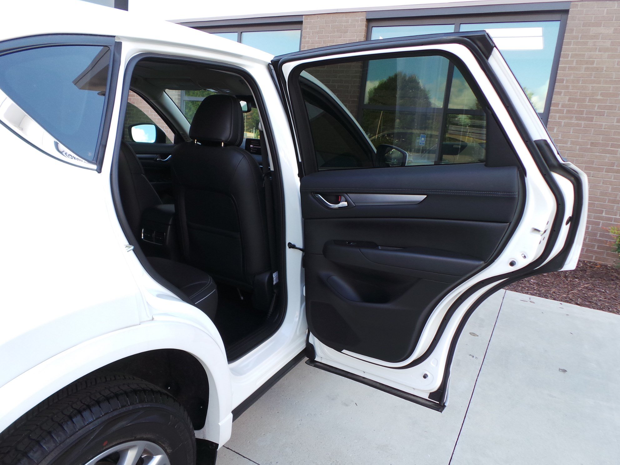 Used 2025 MAZDA CX-5 AWD 2.5 S w/ Preferred Package image 33