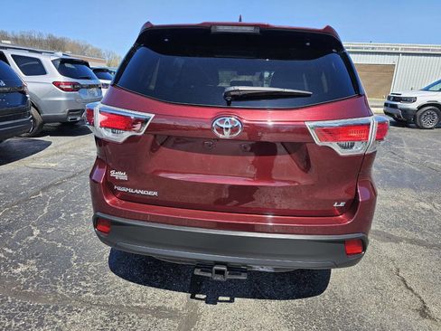Used 2014 Toyota Highlander Plus FWD image 8