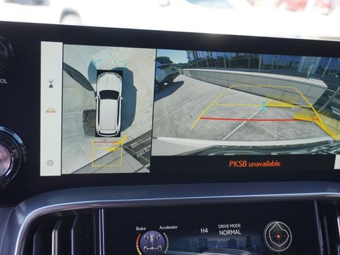 Used 2025 Lexus LX 700h Overtrail image 13