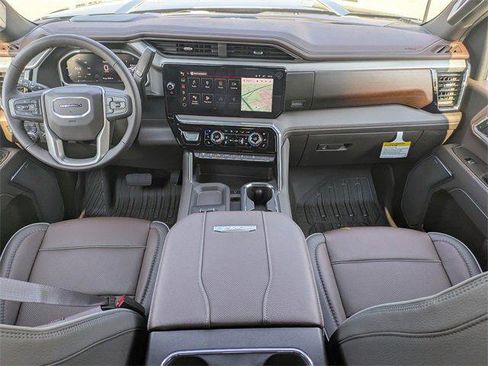 New 2026 GMC Sierra 2500 Denali w/ Denali Reserve Package image 19