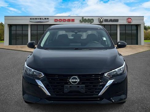 Used 2024 Nissan Sentra SV FWD image 9