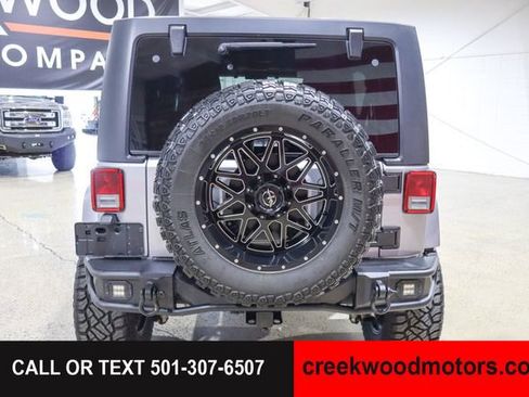 Used 2013 Jeep Wrangler Unlimited Sahara w/ Connectivity Group AWD/4WD image 36