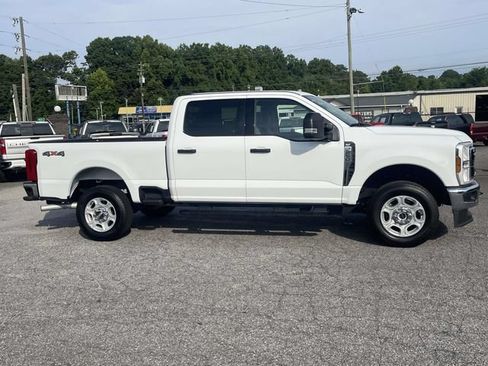 Used 2026 Ford F250 XLT AWD/4WD image 2