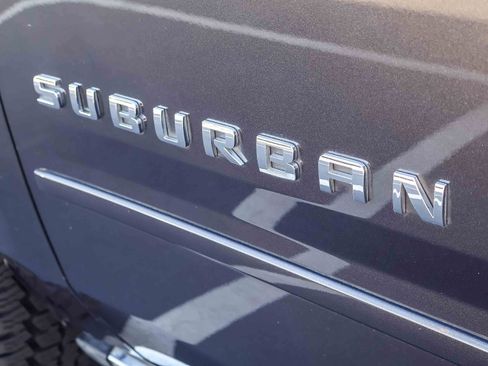 Used 2017 Chevrolet Suburban Premier image 30
