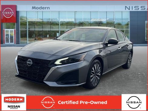 Certified 2025 Nissan Altima 2.5 SV FWD image 1