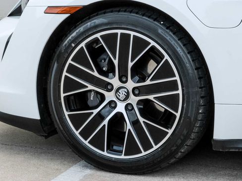 Used 2022 Porsche Taycan RWD image 57
