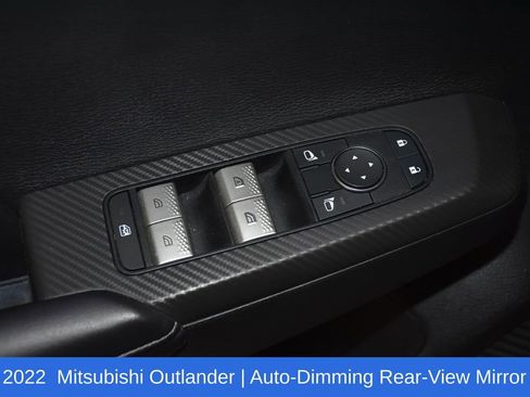 Used 2022 Mitsubishi Outlander SE image 23