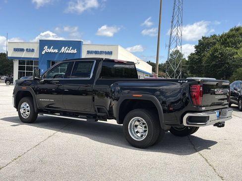 New 2026 GMC Sierra 3500 SLE AWD/4WD image 17