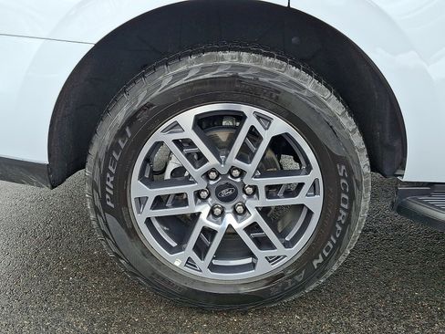 Used 2025 Ford Expedition Active image 7