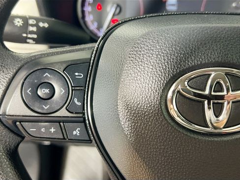 Used 2025 Toyota RAV4 XLE w/ Convenience Package FWD image 18