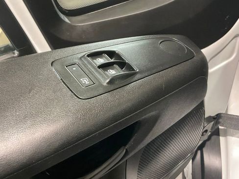 Used 2023 RAM ProMaster 2500 FWD image 7