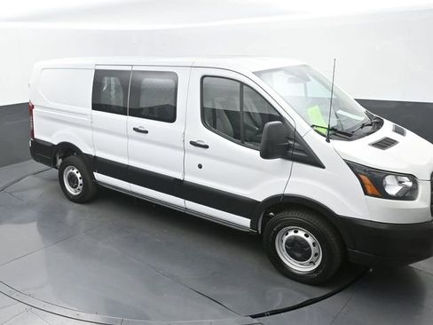 Used 2019 Ford Transit 250 130 Low Roof image 22
