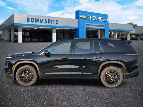 New 2026 Chevrolet Traverse LT w/ Midnight/Sport Edition image 2