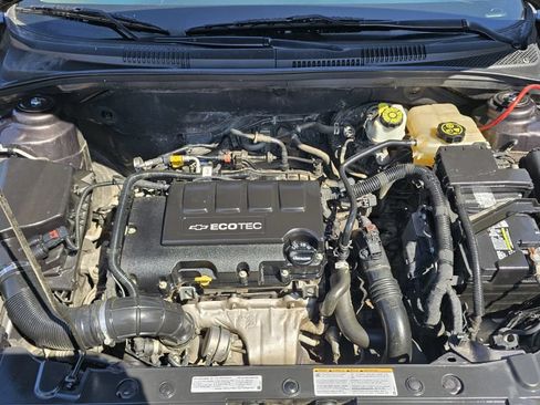 Used 2015 Chevrolet Cruze LT w/ RS Package FWD image 6