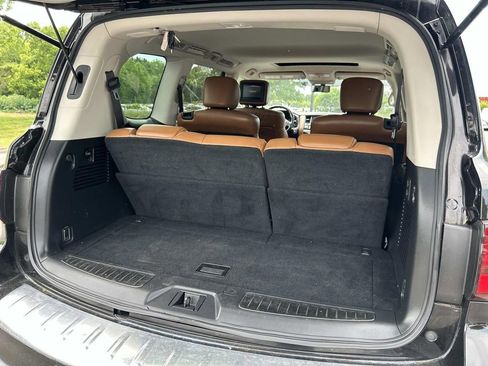 Used 2018 INFINITI QX80 2WD w/ Deluxe Technology Package image 13