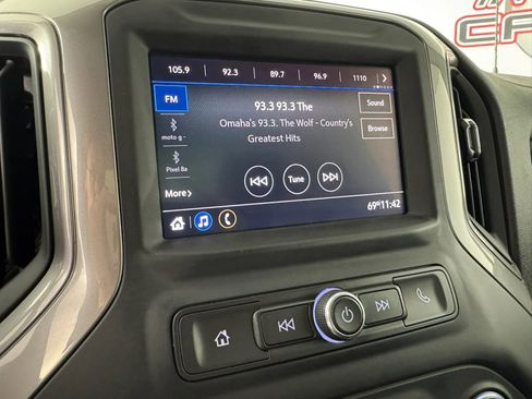 Used 2021 Chevrolet Silverado 2500 W/T w/ WT Convenience Package image 17