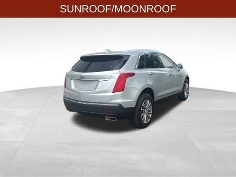 Used 2017 Cadillac XT5 Luxury AWD/4WD image 7