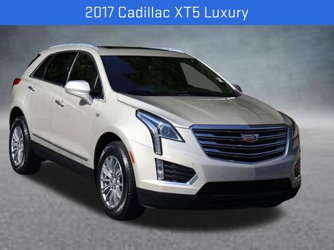 Used 2017 Cadillac XT5 Luxury w/ Driver Awareness Package FWD image 1