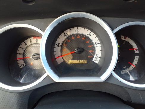 Used 2015 Toyota Tacoma 4x4 Double Cab image 22