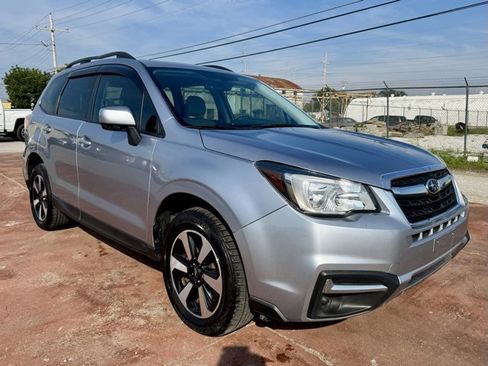 Used 2018 Subaru Forester 2.5i Premium w/ All-Weather Package image 3