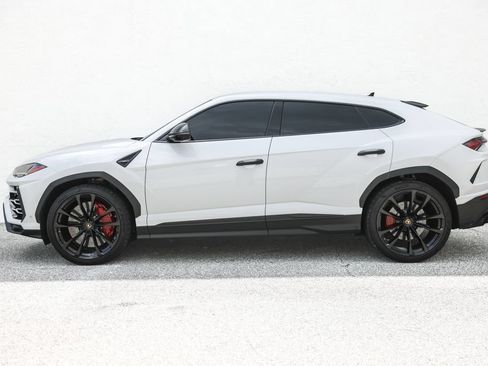 Used 2020 Lamborghini Urus AWD/4WD image 13
