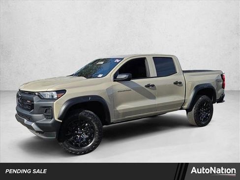 Used 2024 Chevrolet Colorado Trail Boss image 1