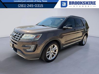 Used 2016 Ford Explorer XLT w/ Equipment Group 202A