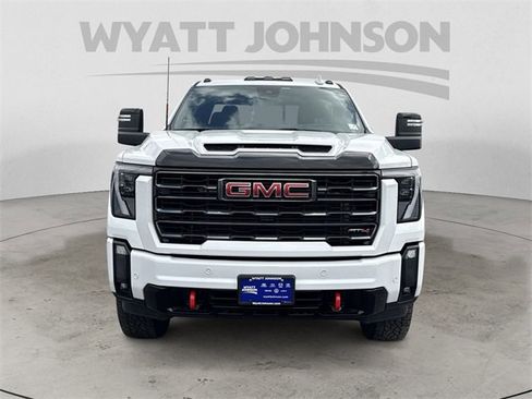 Used 2024 GMC Sierra 2500 AT4 w/ AT4 Premium Plus Package image 8