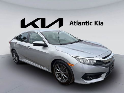 Used 2017 Honda Civic EX-T image 4
