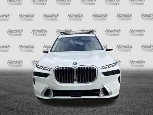 Used 2023 BMW X7 xDrive40i w/ Premium Package AWD/4WD image 3