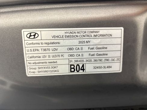 Used 2025 Genesis G70 3.3T Advanced image 34