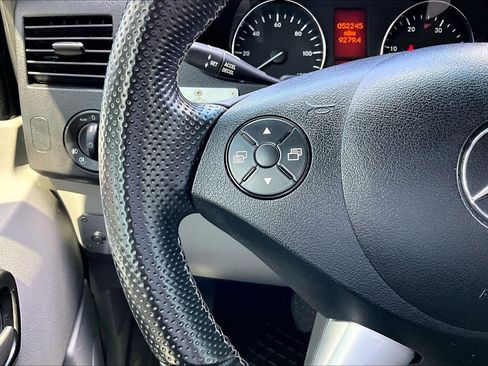 Used 2017 Mercedes-Benz Sprinter 3500 image 21