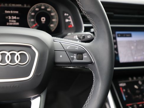 Used 2024 Audi Q8 Premium Plus w/ Premium Plus Package image 24